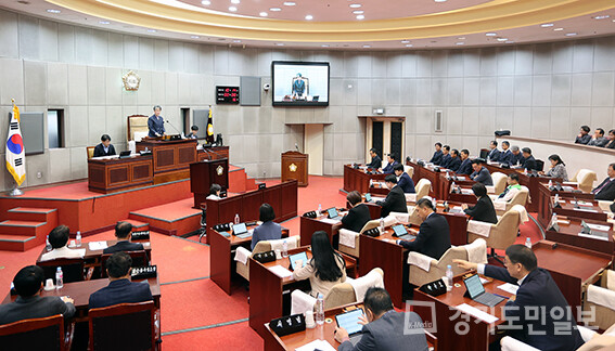 시흥시의회 임시회의 한 장면. 