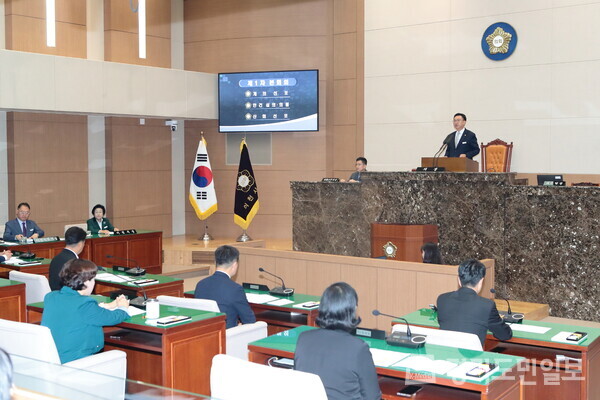 이천시의회 제239회 임시회가 개회되고 있다. 