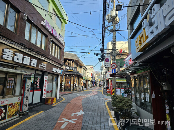 성남시 신흥로데오거리 142m 간판개선 사업 구간. 사진은 정비 후 모습. 