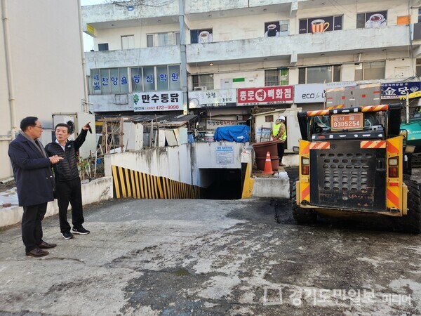 인천광역시 남동구 만수동에 위치한 장승백이 전통시장 주변의 현재 모습.